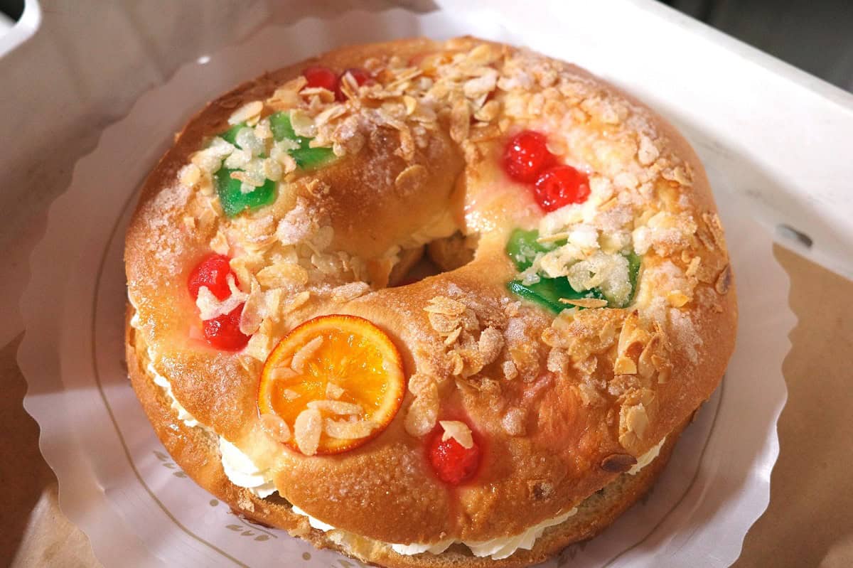 7 Spanish Traditions | Christmas Edition 3 Roscon De Reyes