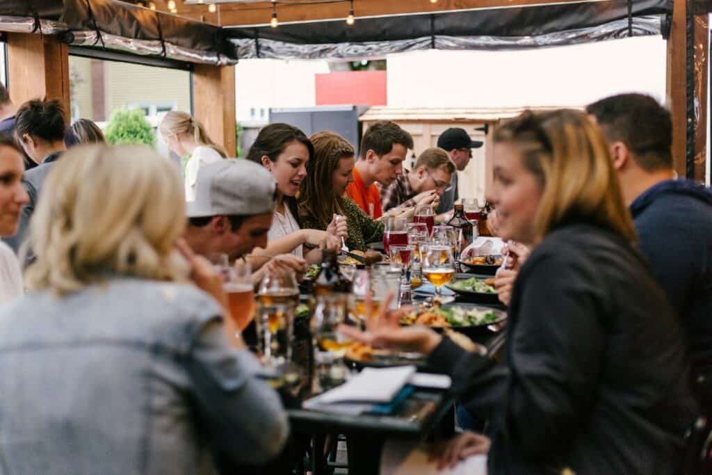 Moving To Spain Part 1 - What'S Good To Know? 4 Socialize In Spain