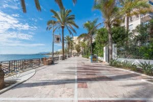 Move to Spain in midlife Move to Spain in midlife