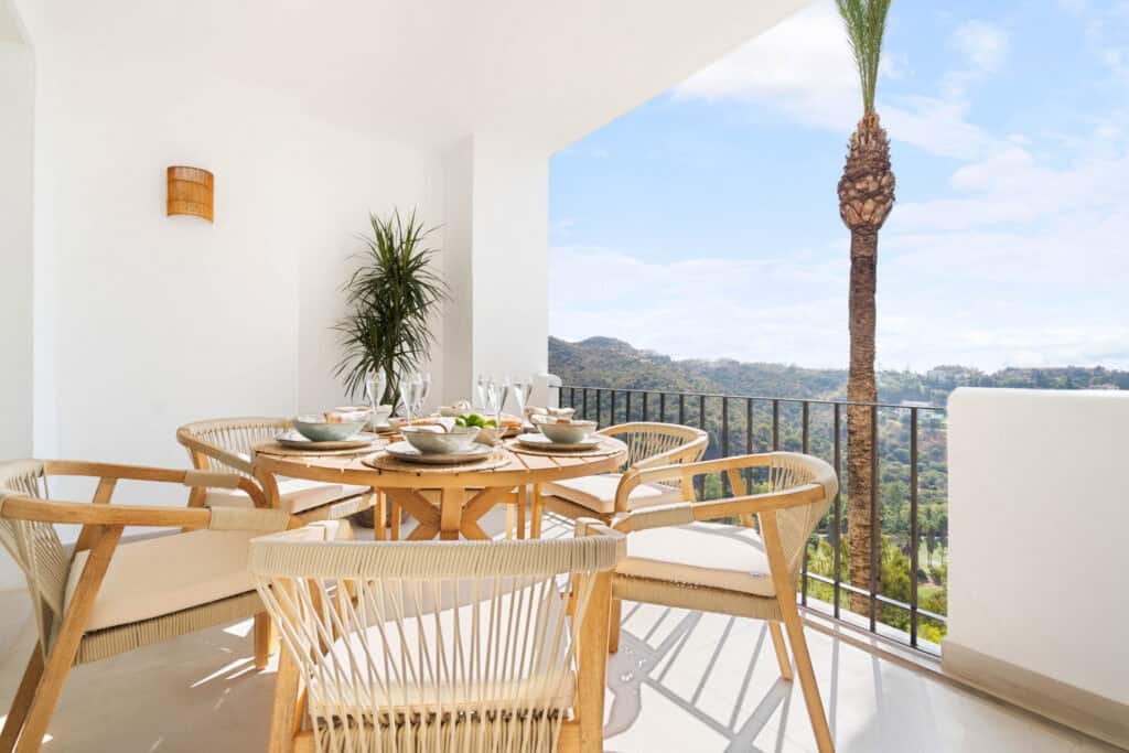 apartment in Benahavis