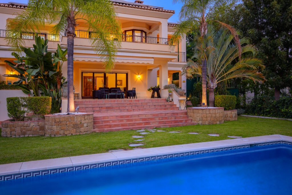 villa in Benahavis