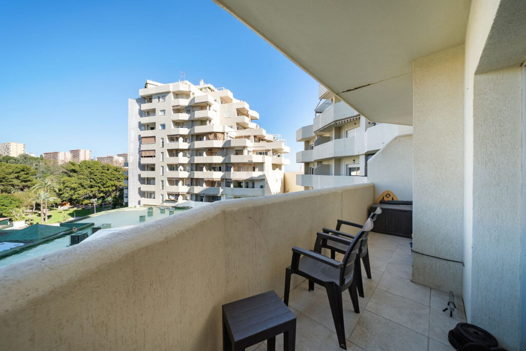 Apartment for sale in benalmadena costa