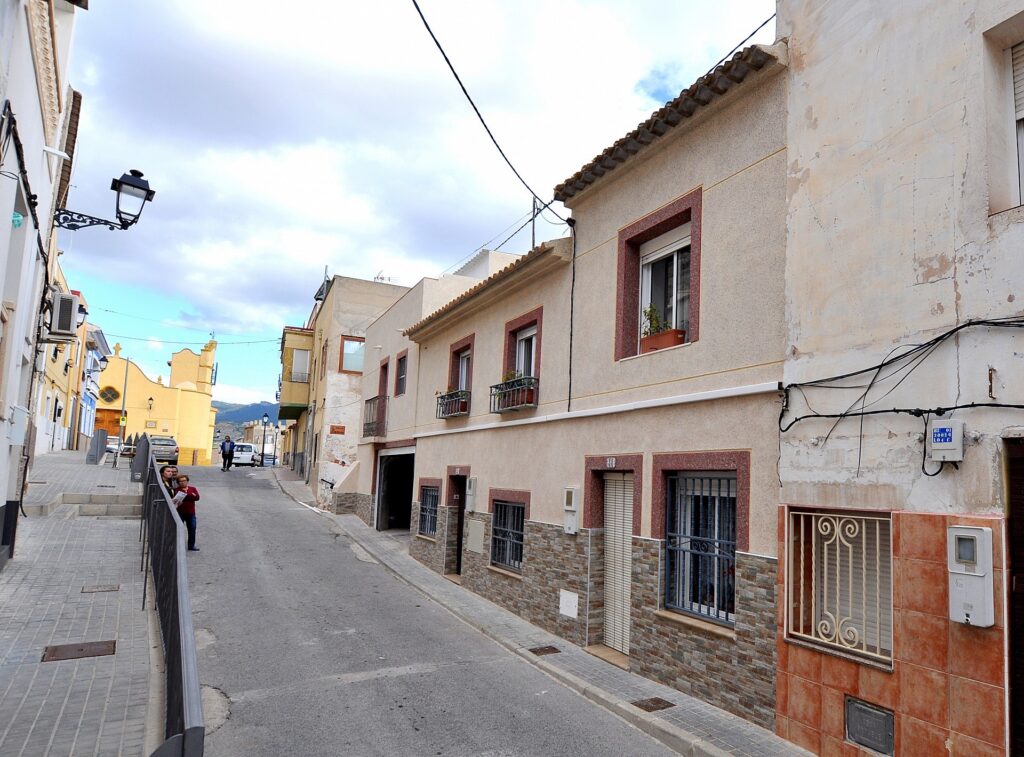 Townhouse for sale in Sax