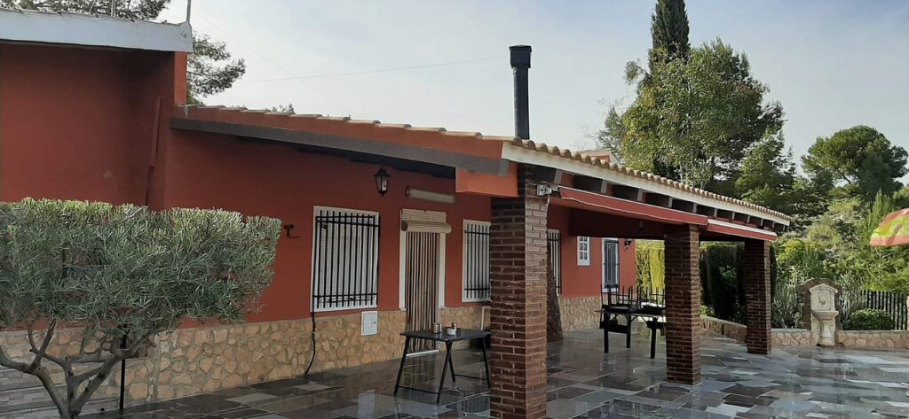 Villa for sale in Yecla