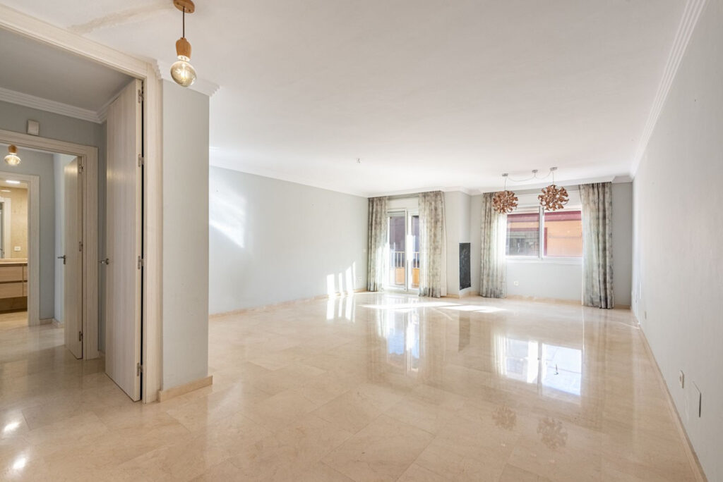 apartment for sale in Fuengirola