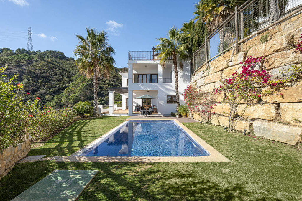 Villa for sale in Benahavís