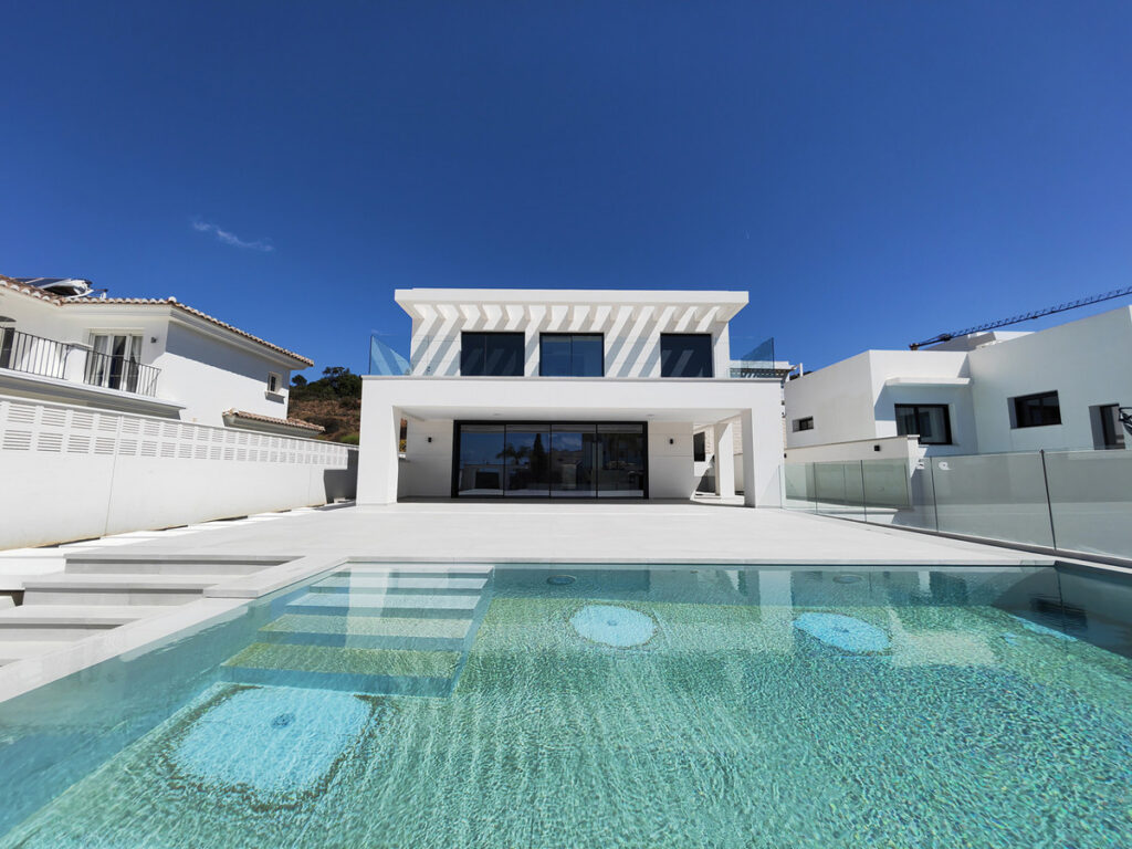 Villa for sale in La Cala de Mijas