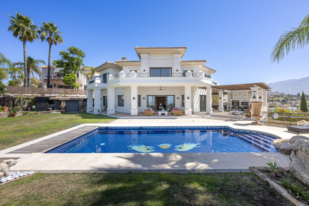 Villa for sale in Los Arqueros