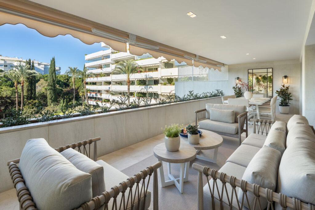 apartment for sale in Puerto Banús