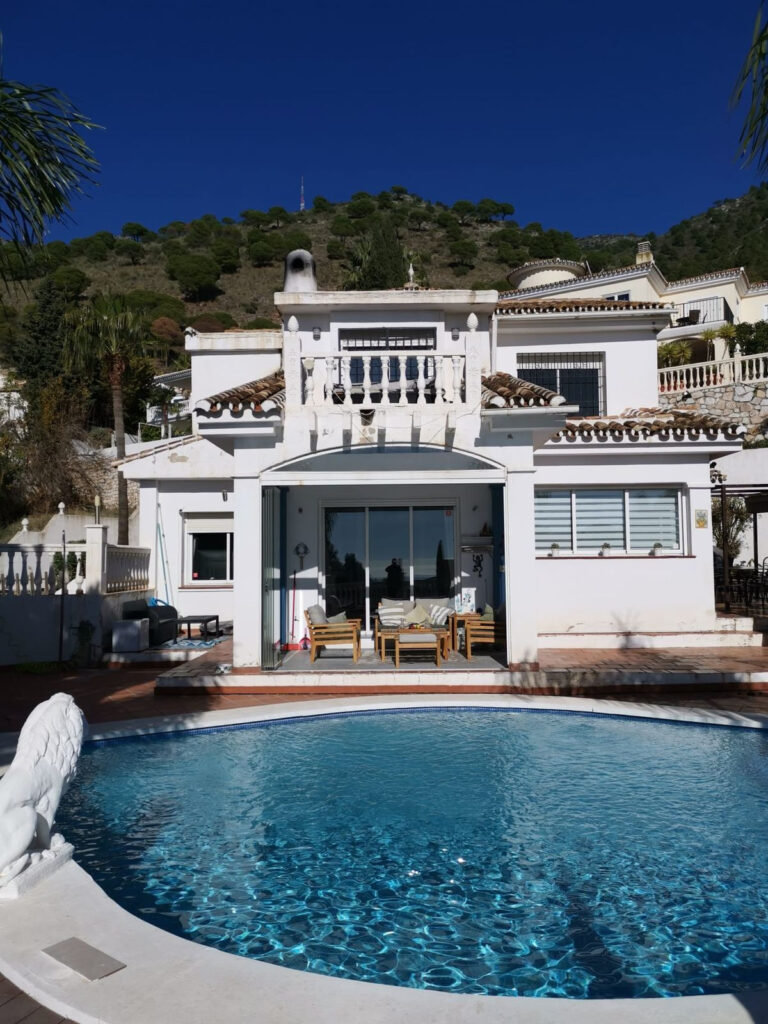 villa for sale in Mijas